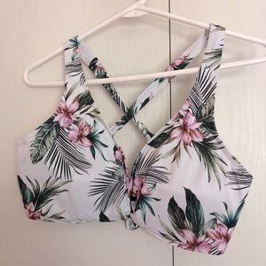 Shade & Shore white tropical print bikini top, size 36DD